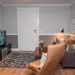 90Qm Ferienwohnung Berlin Zentrum Naehe Prenzlauer Berg, 2 Baeder