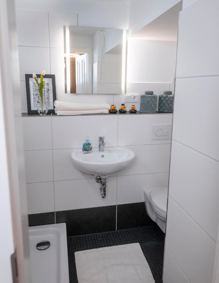 90qm Zentrum Naehe Prenzlauer Berg, 2 Baeder Appartamento *