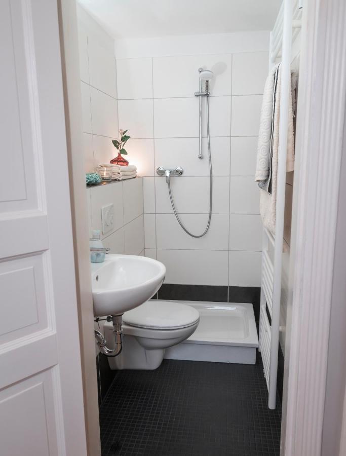 90qm Zentrum Naehe Prenzlauer Berg, 2 Baeder Appartamento Berlino